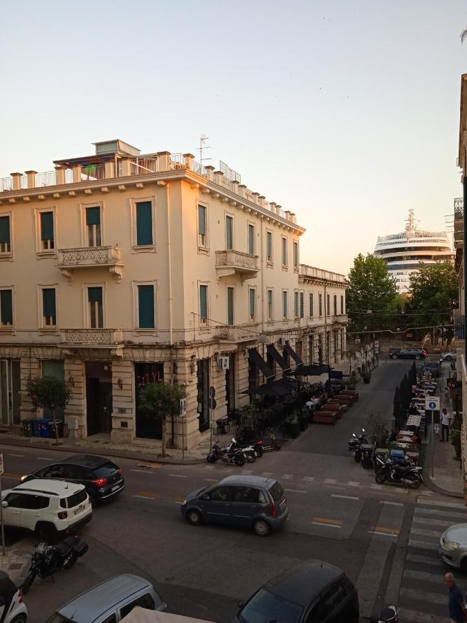 B&B Caravaggio Only 200 Metres From Ortigia Сиракузы Экстерьер фото
