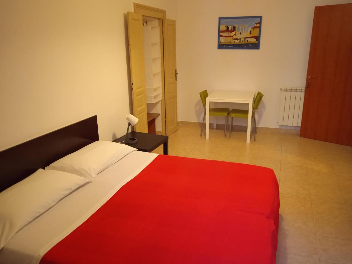B&B Caravaggio Only 200 Metres From Ortigia Сиракузы Экстерьер фото